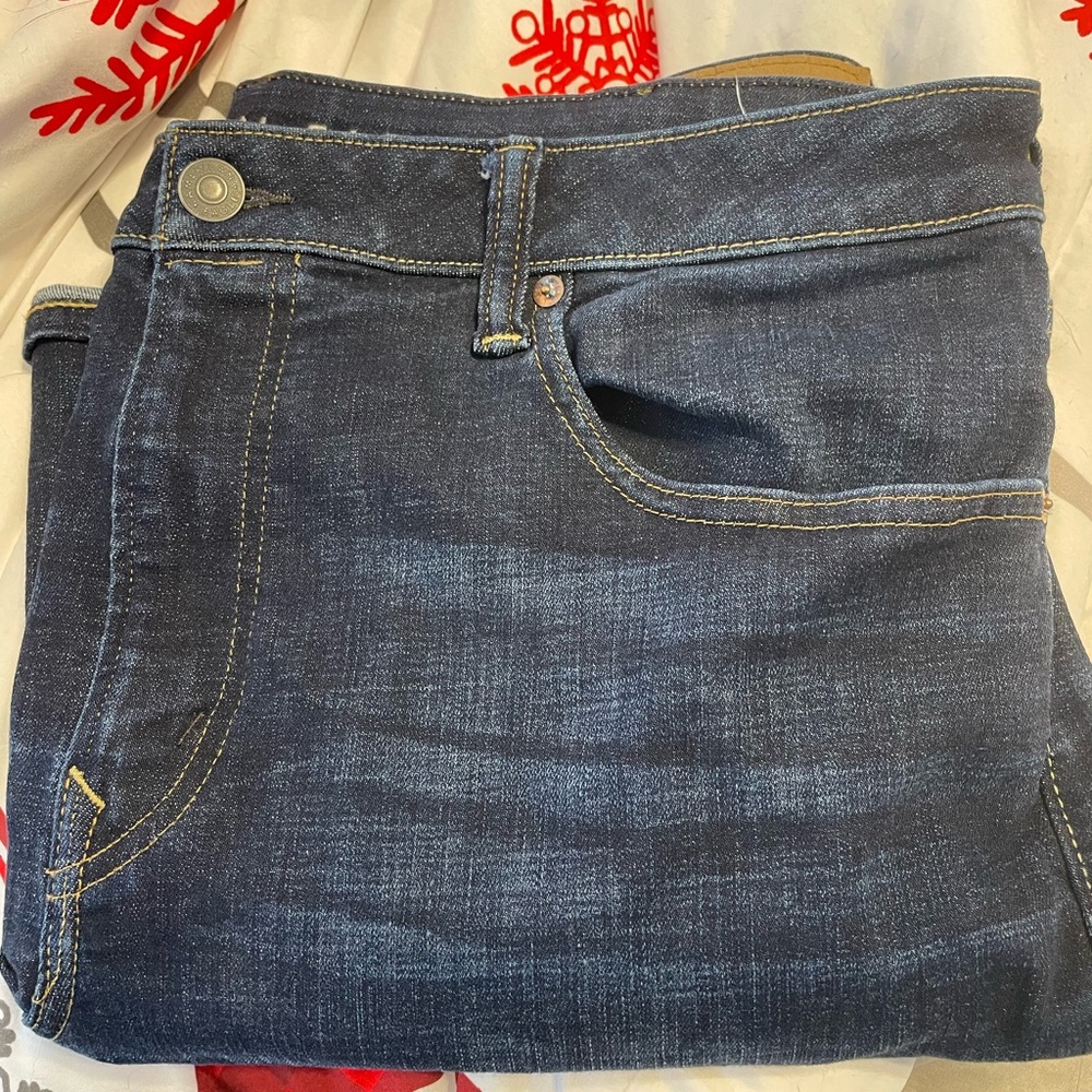 American Eagle Relaxed Straight Jeans